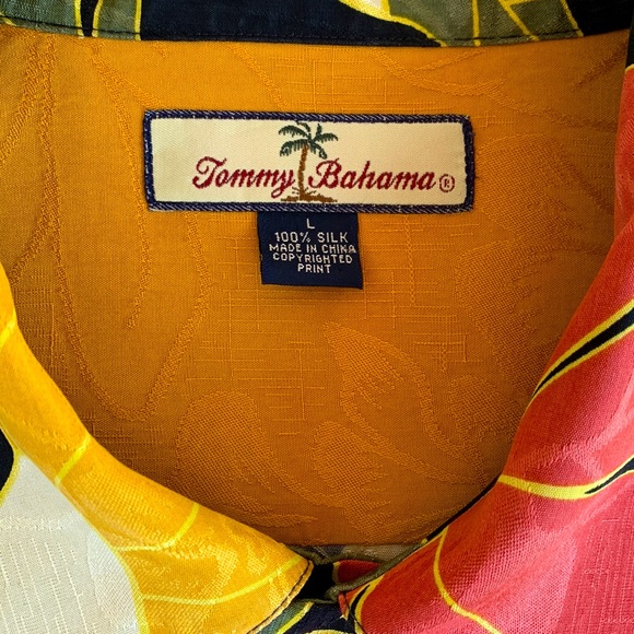 🎉HOST PICK 🎉 Tommy Bahama 100% Silk Aloha Shirt - Large - Picture 7 of 12